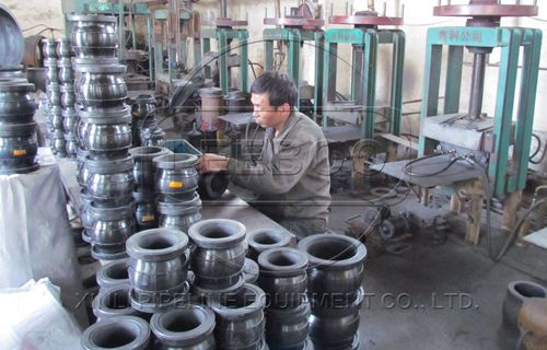 鑫利<a href=http://www.xinligd.com target=_blank class=infotextkey>橡膠接頭</a>的發(fā)展史