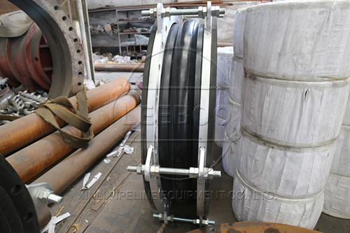 襯四氟可曲撓<a href=http://www.xinligd.com target=_blank class=infotextkey>橡膠接頭</a>的使用環(huán)境