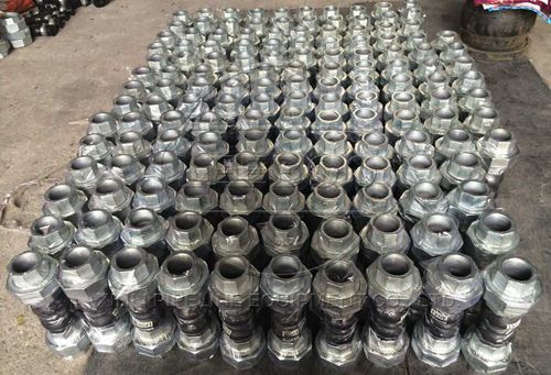 絲扣橡膠軟接頭是綠色~產(chǎn)品