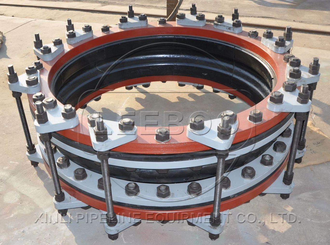 黑龍江省鶴崗市南山區(qū)大口徑限位液壓<a href=http://www.xinligd.com target=_blank class=infotextkey>橡膠接頭</a>發(fā)貨圖