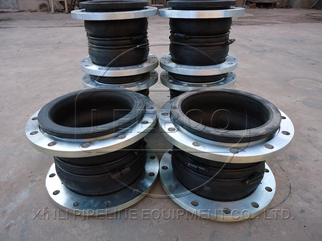 大口徑<a href=http://www.xinligd.com target=_blank class=infotextkey>橡膠接頭</a>實物圖